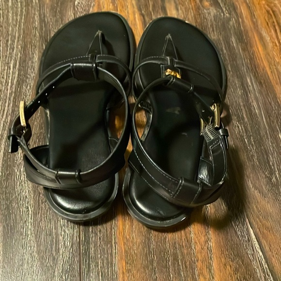 Michael kors sandles - Picture 2 of 3